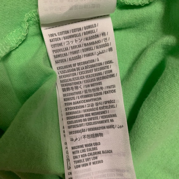 Hollister T-Shirt - Picture 5 of 5